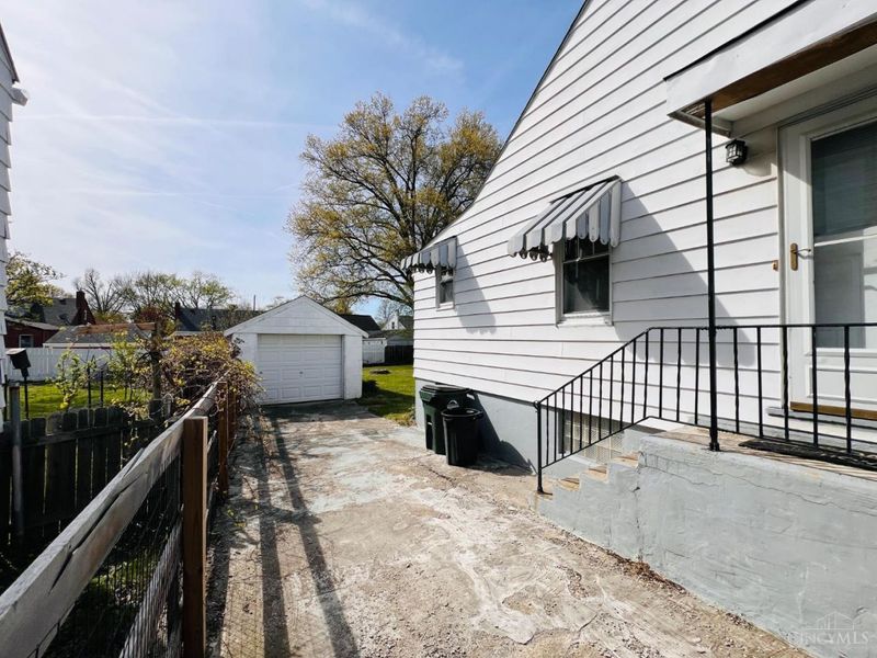 7905 Plainfield Road, Deer Park, OH 45236 Photo 31