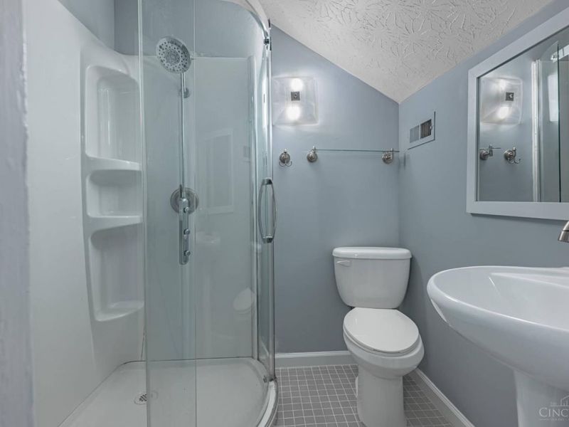 1041 Vine Street, Hamilton, OH 45011 Photo 14