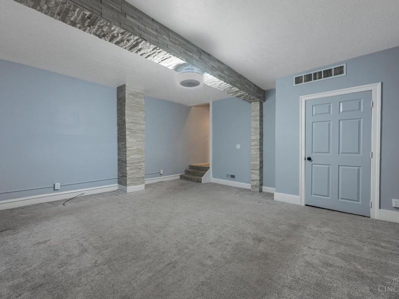 1041 Vine Street, Hamilton, OH 45011 Photo 3