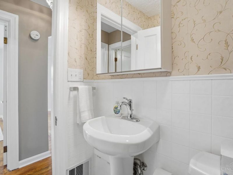 8783 Bridgetown Road, Miami Twp, OH 45002 Photo 15