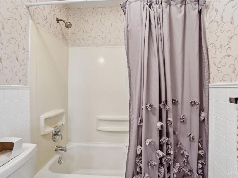 8783 Bridgetown Road, Miami Twp, OH 45002 Photo 16