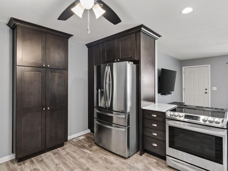 7781 Foxtrot Drive, Miami Twp, OH 45052 Photo 14