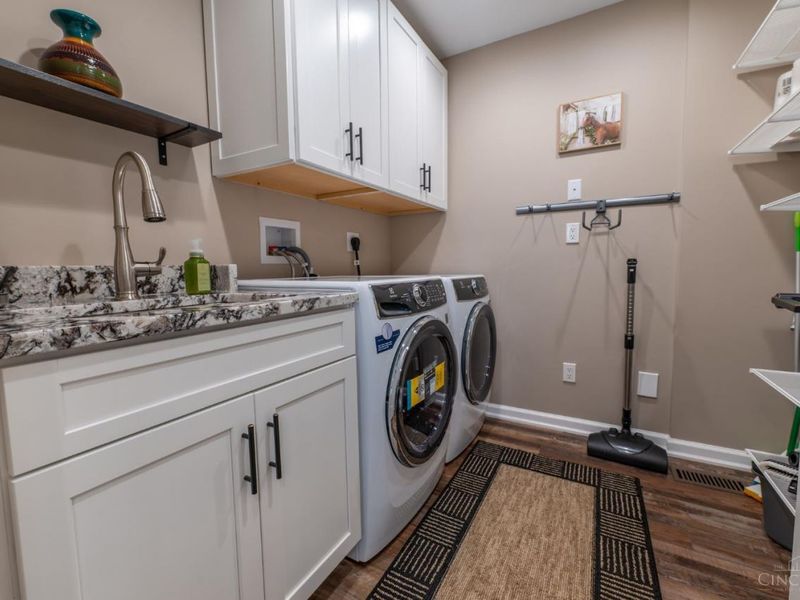 817 Locust Corner Road, Pierce Twp, OH 45245 Photo 17