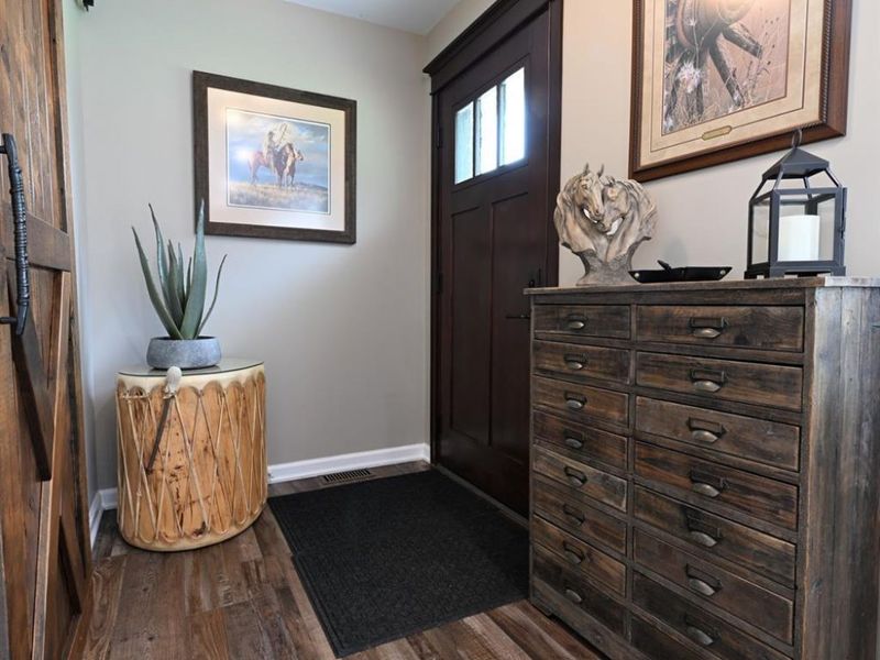 817 Locust Corner Road, Pierce Twp, OH 45245 Photo 4