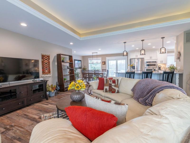 817 Locust Corner Road, Pierce Twp, OH 45245 Photo 8