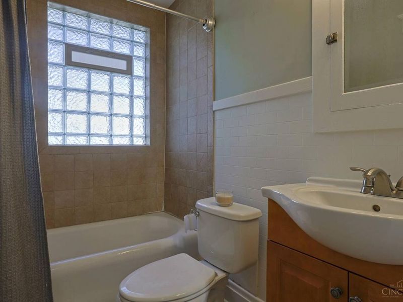 15 Bonham Road, Wyoming, OH 45215 Photo 21