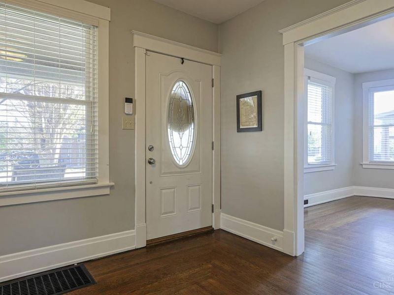 15 Bonham Road, Wyoming, OH 45215 Photo 5