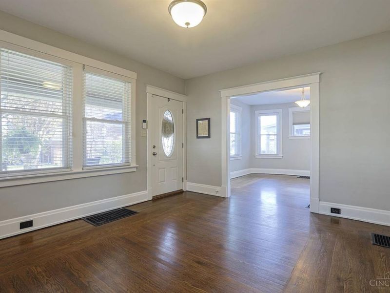 15 Bonham Road, Wyoming, OH 45215 Photo 7