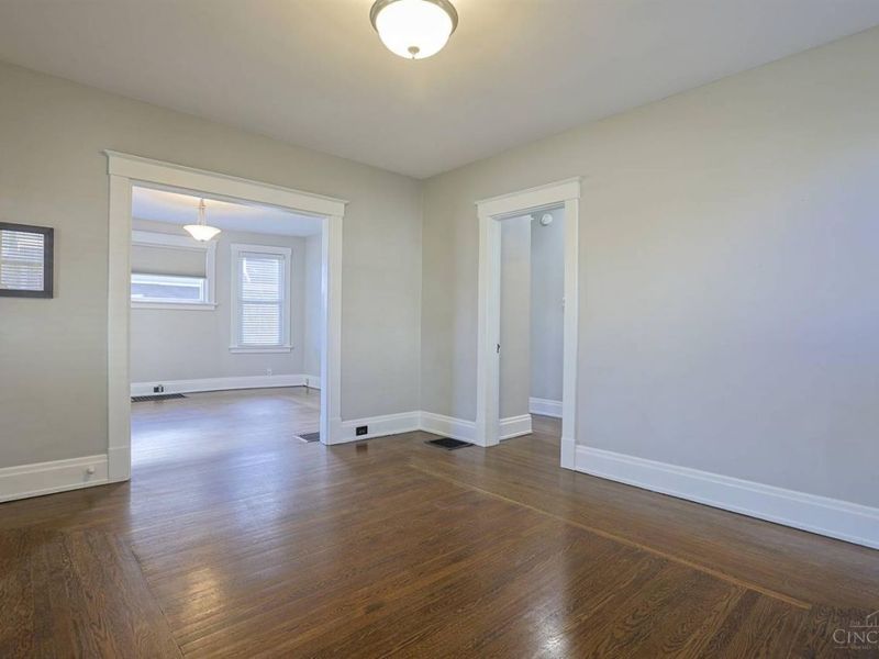 15 Bonham Road, Wyoming, OH 45215 Photo 9