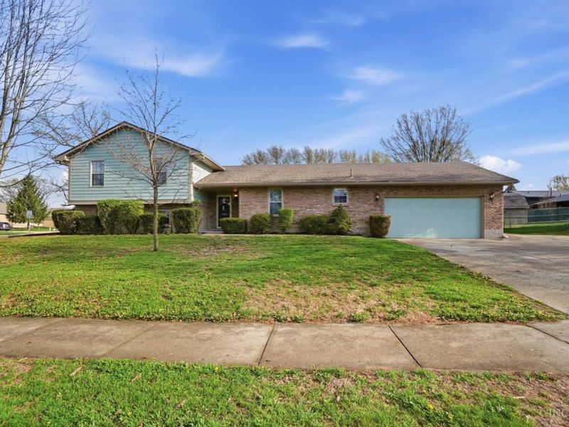 631 Wilson Park Drive, West Carrollton, OH 45449 Photo 4