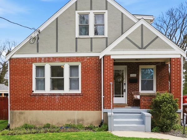 1040 Burns Avenue, Wyoming, OH 45215