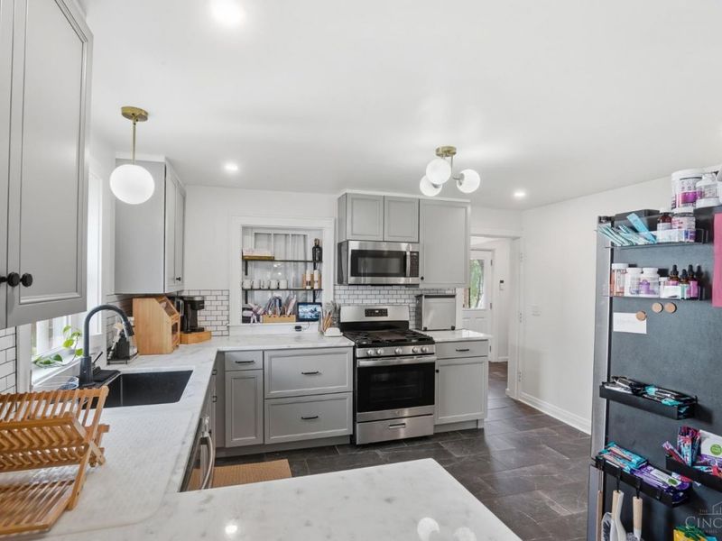 1040 Burns Avenue, Wyoming, OH 45215 Photo 10