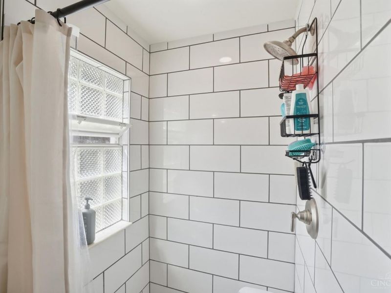 1040 Burns Avenue, Wyoming, OH 45215 Photo 26