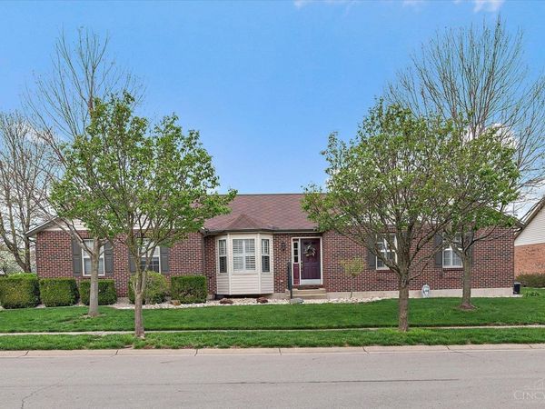 3302 Village Drive, Fairfield, OH 45014