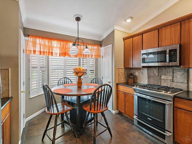 3302 Village Drive, Fairfield, OH 45014 Photo 4