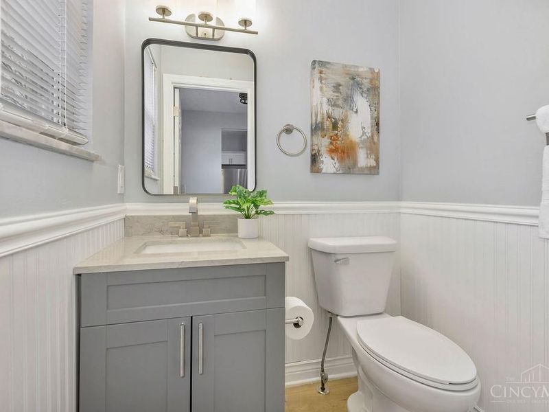 4458 W Eighth Street, Cincinnati, OH 45238 Photo 16