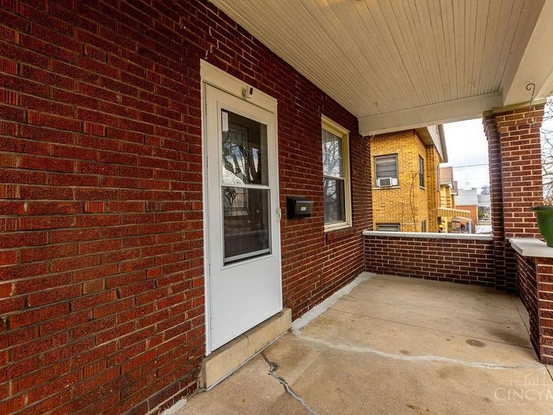 4458 W Eighth Street, Cincinnati, OH 45238 Photo 2