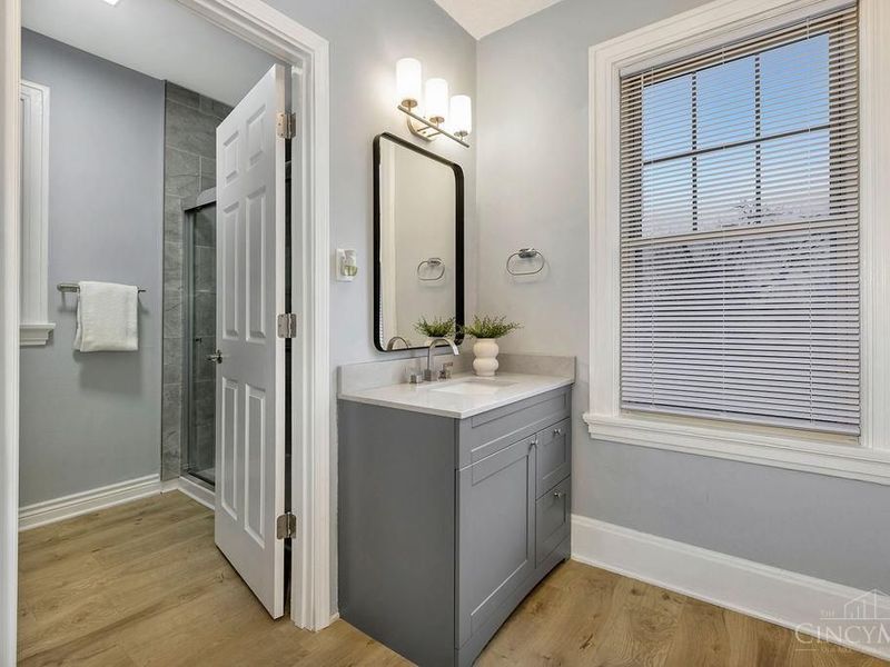 4458 W Eighth Street, Cincinnati, OH 45238 Photo 20