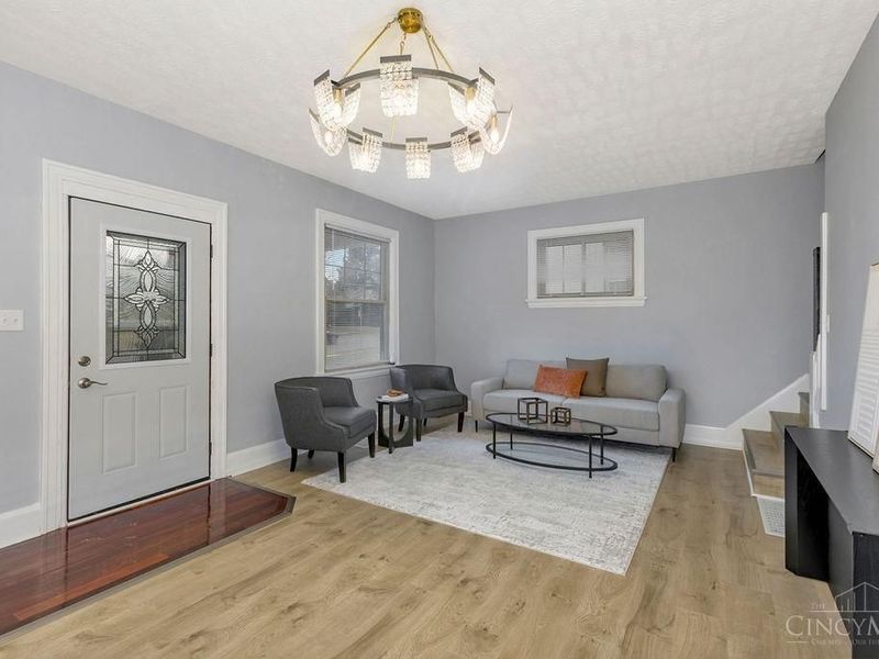 4458 W Eighth Street, Cincinnati, OH 45238 Photo 5