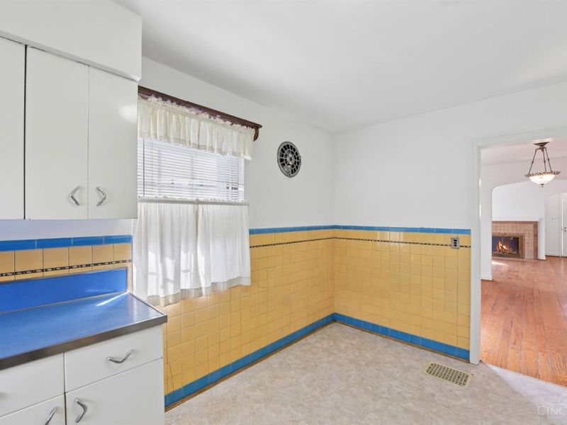 2512 Moundview Drive, Norwood, OH 45212 Photo 9