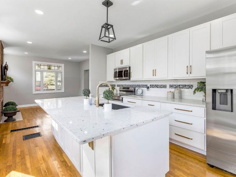 436 Hawthorne Avenue, Cincinnati, OH 45205 Photo 13