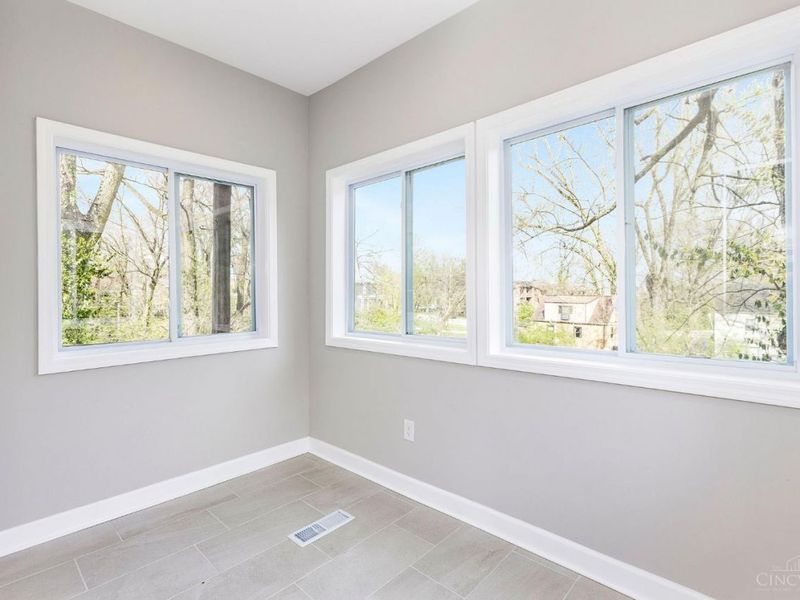 436 Hawthorne Avenue, Cincinnati, OH 45205 Photo 16