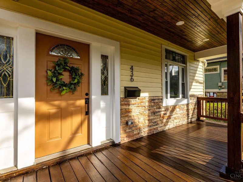 436 Hawthorne Avenue, Cincinnati, OH 45205 Photo 2