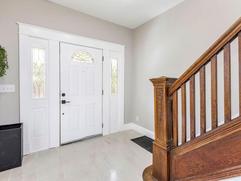 436 Hawthorne Avenue, Cincinnati, OH 45205 Photo 3
