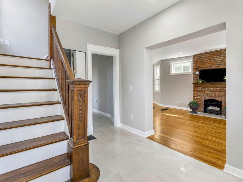 436 Hawthorne Avenue, Cincinnati, OH 45205 Photo 4