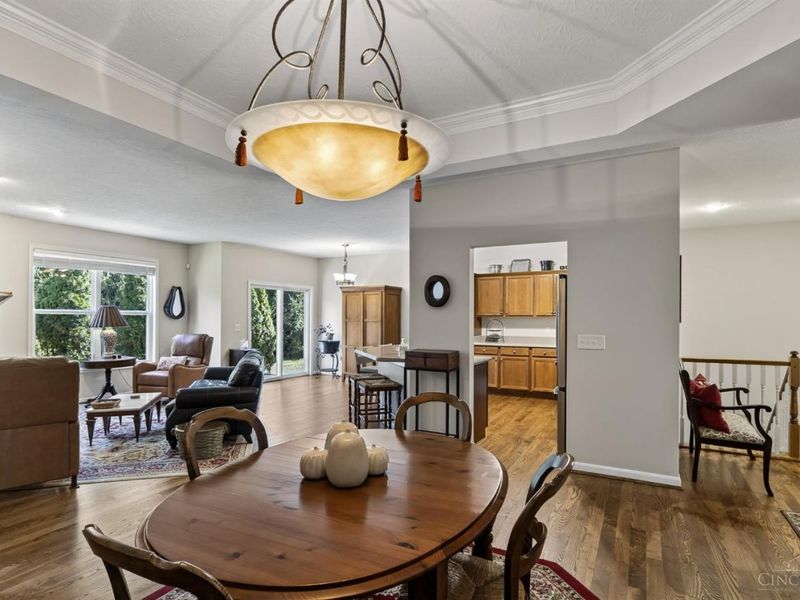 8022 Stonegate Drive, Anderson Twp, OH 45255 Photo 13