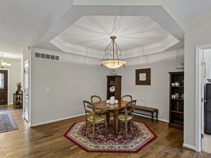 8022 Stonegate Drive, Anderson Twp, OH 45255 Photo 14