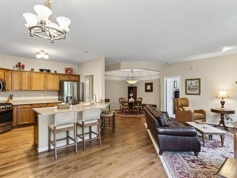 8022 Stonegate Drive, Anderson Twp, OH 45255 Photo 19