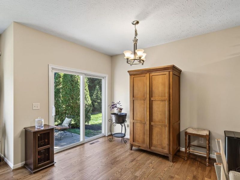 8022 Stonegate Drive, Anderson Twp, OH 45255 Photo 21