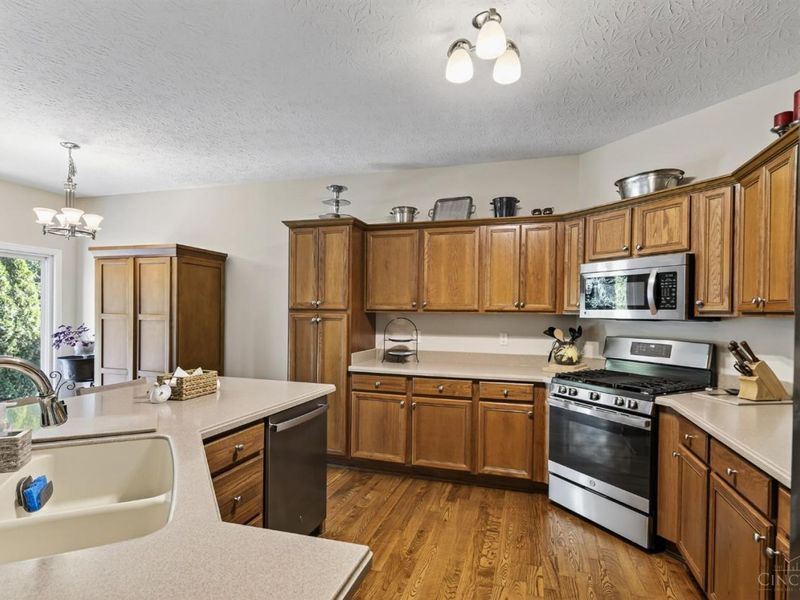 8022 Stonegate Drive, Anderson Twp, OH 45255 Photo 23