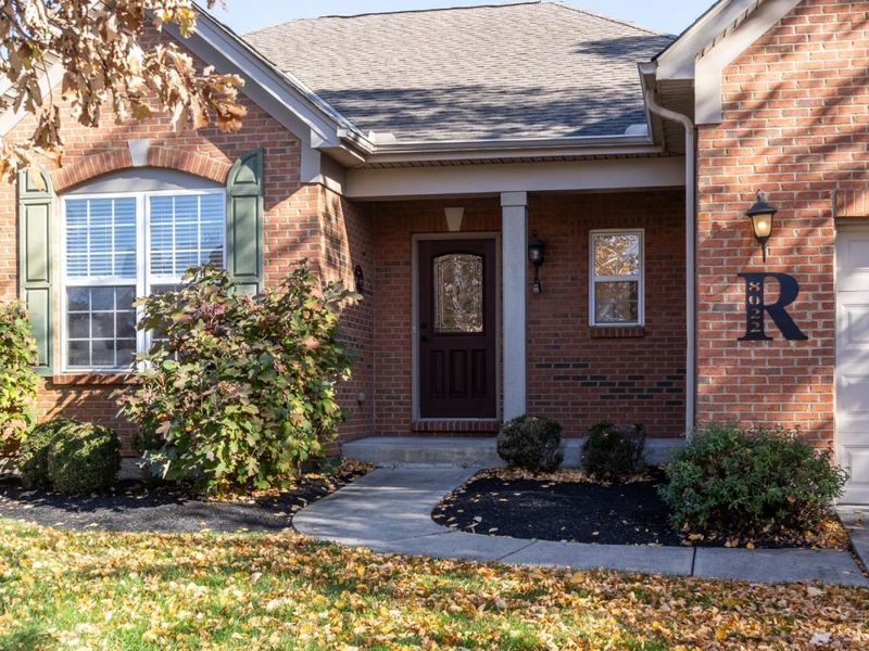 8022 Stonegate Drive, Anderson Twp, OH 45255 Photo 4