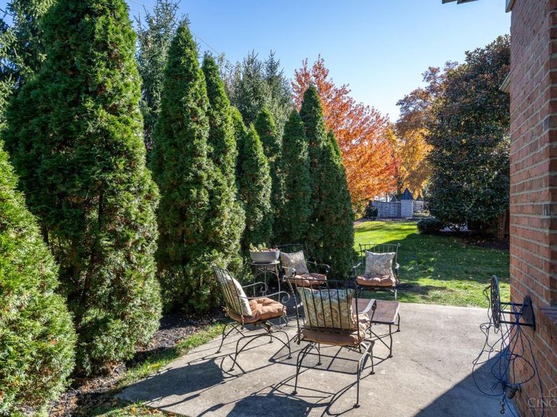 8022 Stonegate Drive, Anderson Twp, OH 45255 Photo 68