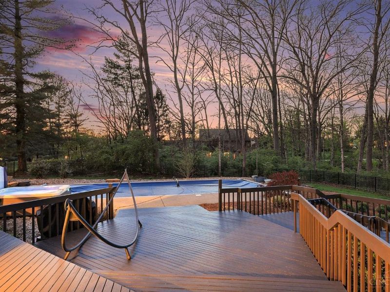 1432 Apple Hill Road, Anderson Twp, OH 45230 Photo 2