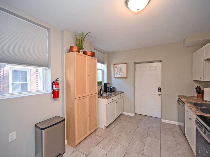 899 Lexington Avenue, Cincinnati, OH 45229 Photo 15