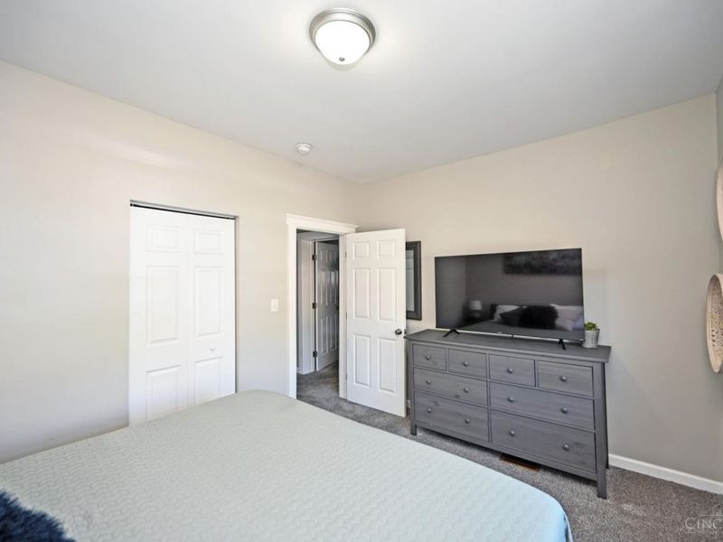 899 Lexington Avenue, Cincinnati, OH 45229 Photo 23