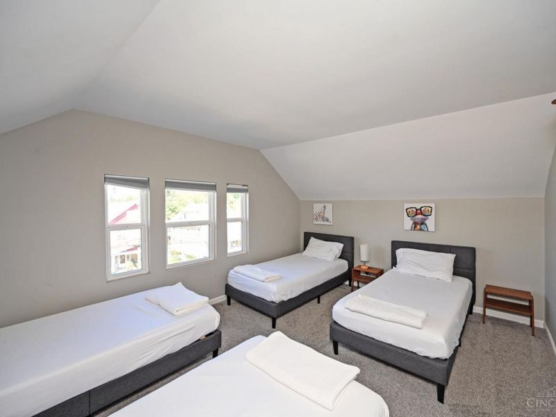 899 Lexington Avenue, Cincinnati, OH 45229 Photo 37