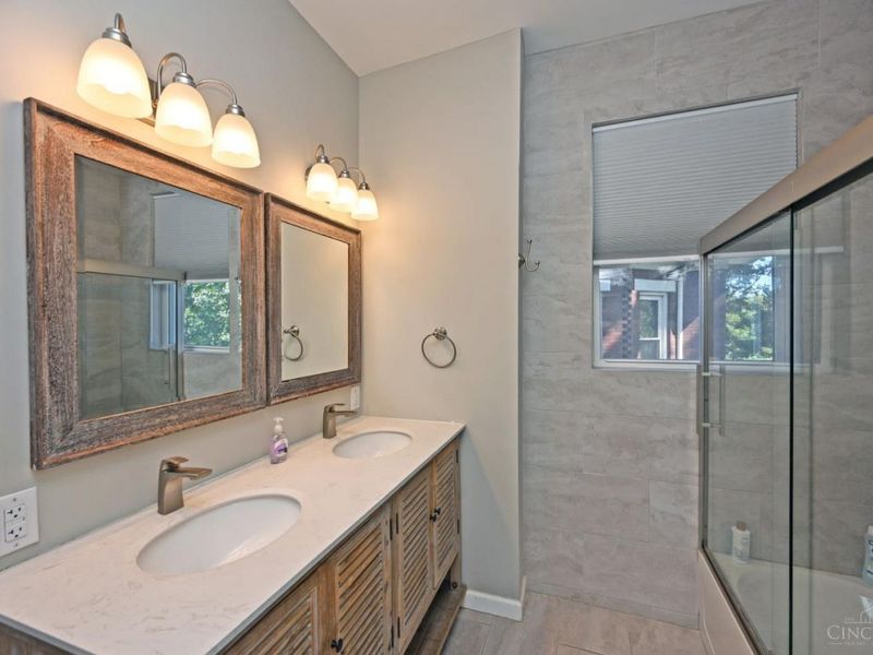 899 Lexington Avenue, Cincinnati, OH 45229 Photo 39