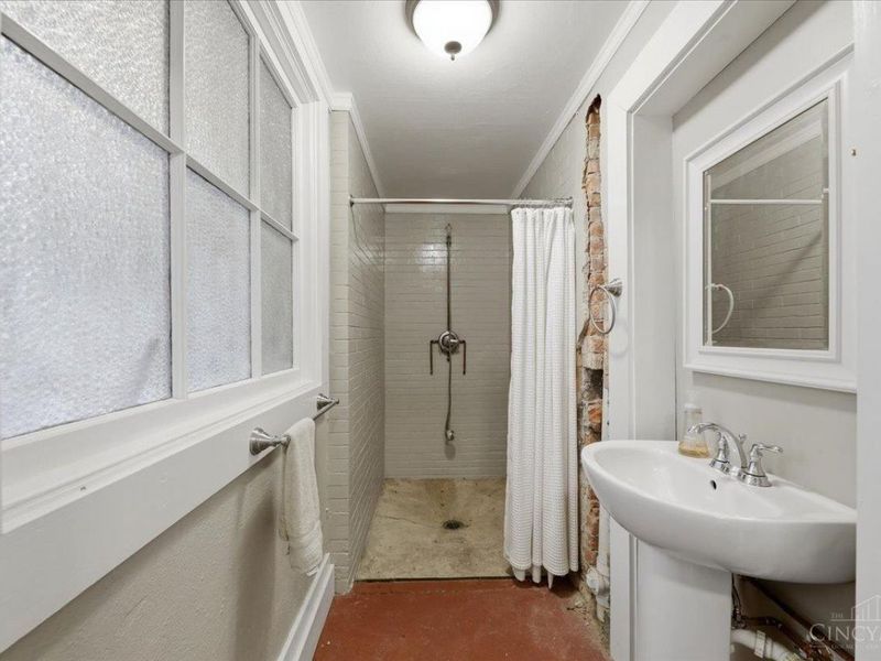 1 Annwood Lane, Cincinnati, OH 45206 Photo 45