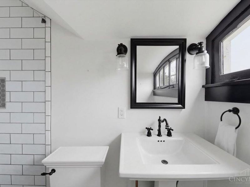 1 Annwood Lane, Cincinnati, OH 45206 Photo 79