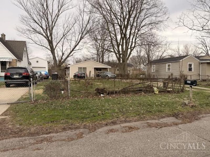 2523 Guernsey Dell Avenue, Dayton, OH 45404 Photo 2