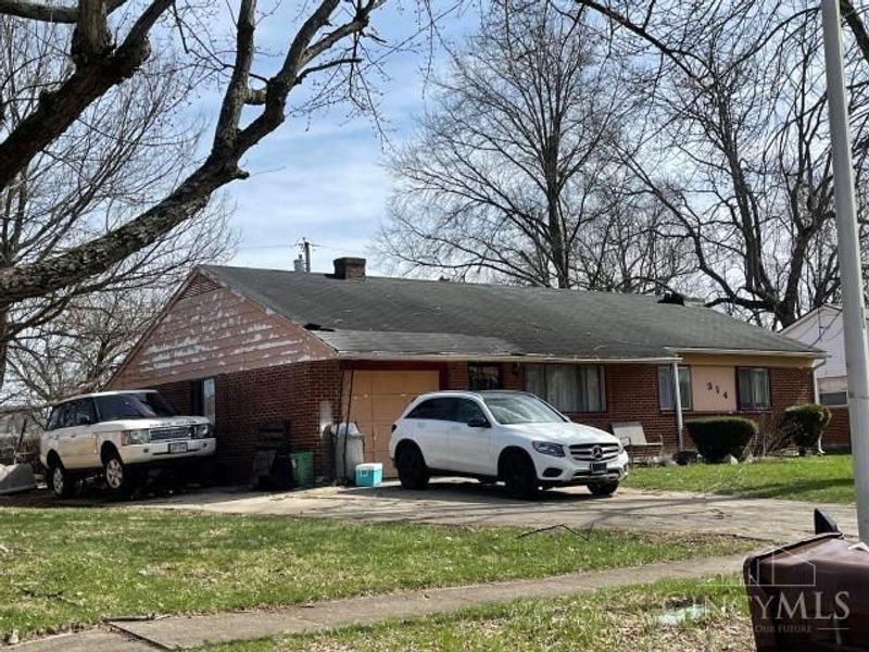 314 Stubbs Drive, Dayton, OH 45426 Photo 2