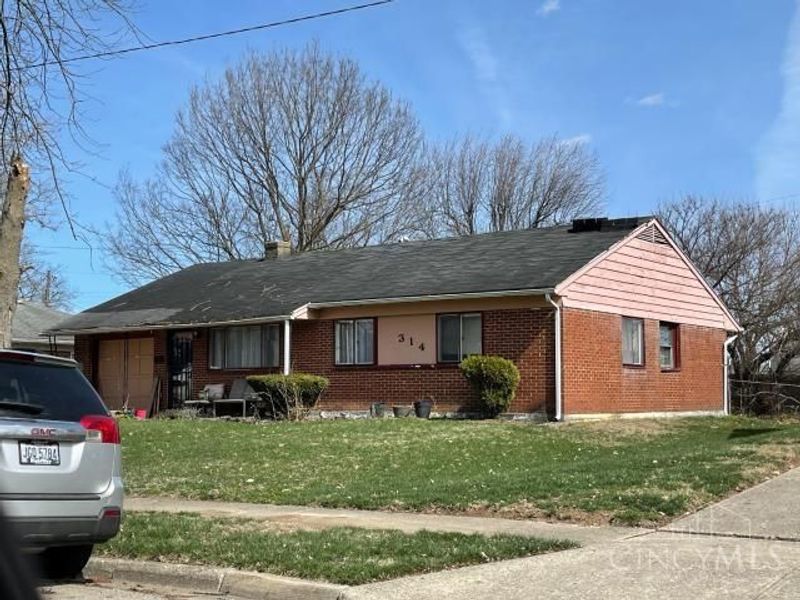 314 Stubbs Drive, Dayton, OH 45426 Photo 3