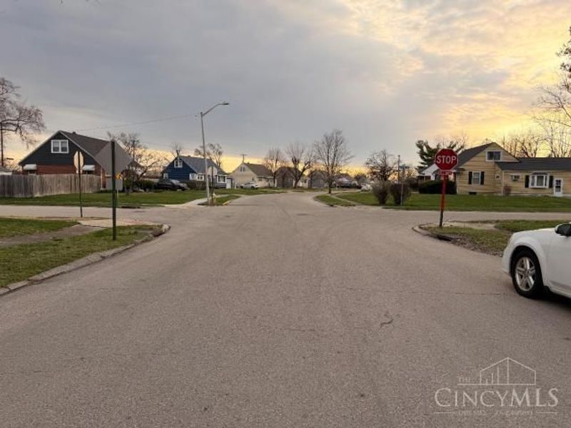 1098 Rydale Road, Dayton, OH 45405 Photo 5