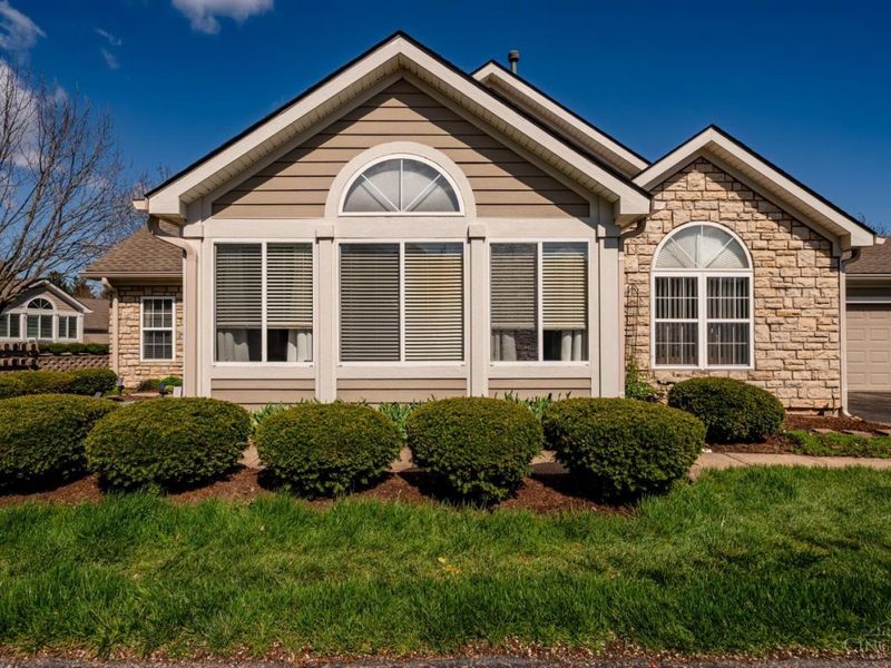 139 Edinburgh Village Drive, Centerville, OH 45458 Photo 1