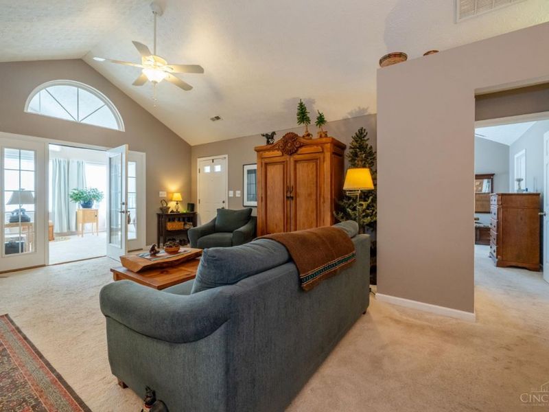 139 Edinburgh Village Drive, Centerville, OH 45458 Photo 5