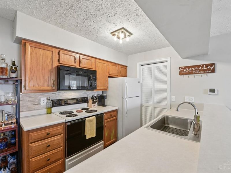 3545 Jessup Road, Unit 2D, Green Township, OH 45239 Photo 13